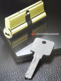 长沙24小时开锁换锁 汽车锁保险柜 指纹锁快速上门