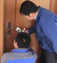 长沙开锁、长沙换锁、长沙开汽车锁、