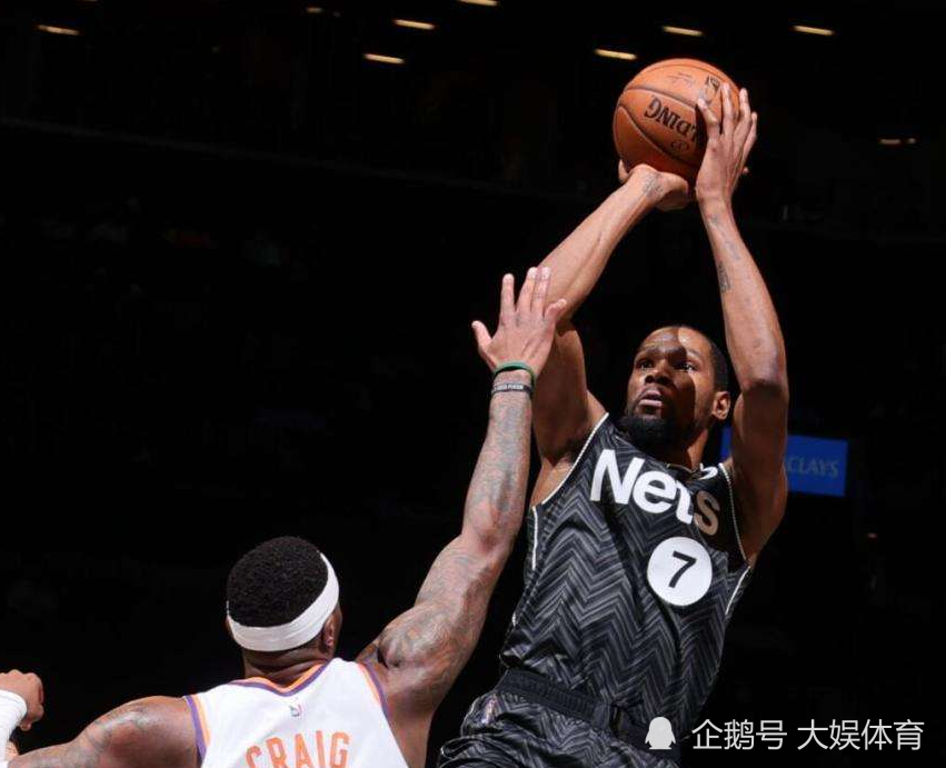  杜兰特复出篮网大胜尼克斯反弹  